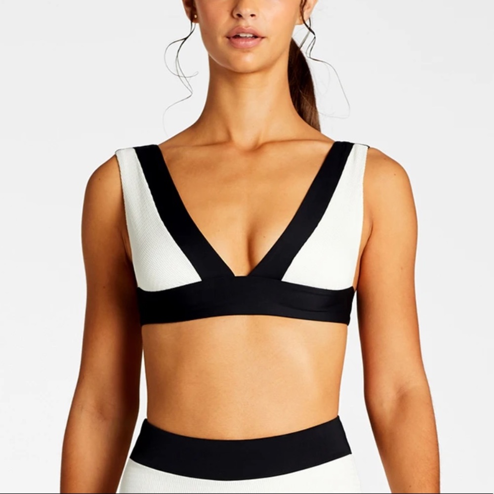 NWT vitamin A bikini top